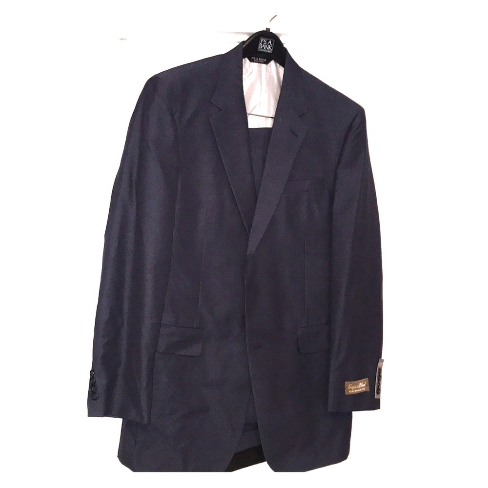 Jos A Banks Full Men's Suit- NWT